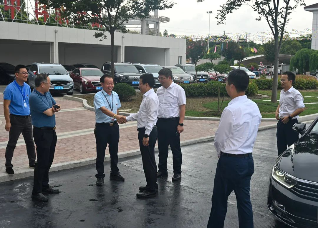 武进区区长陈志良一行莅临PA视讯游戏集团参观指导！